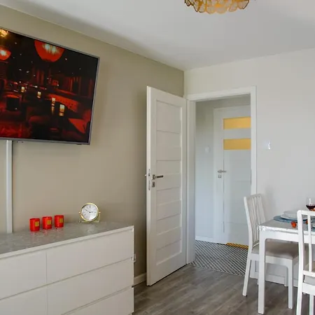 Maya's Flats & - Szopy Apartamento