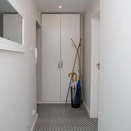 Appartement 46m² 3 Slaapkamer, 1 Privé Badkamer In Lange Tuinen Gdańsk