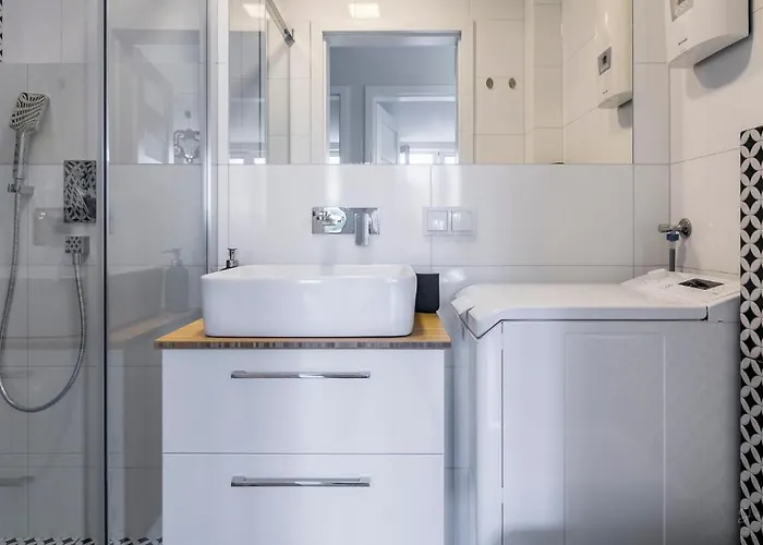 Maya's Flats & - Szopy アパート *